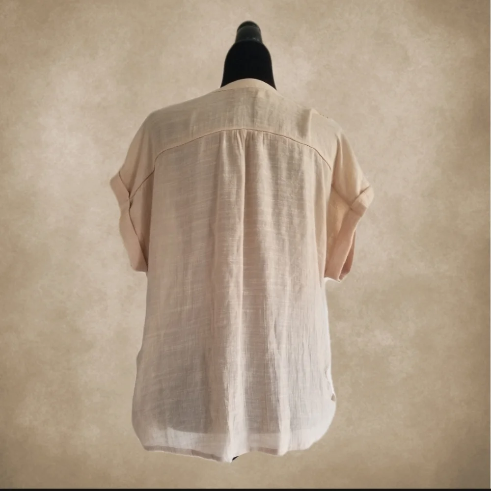 NWOT/Lily White Blouse - Picture 3 of 4